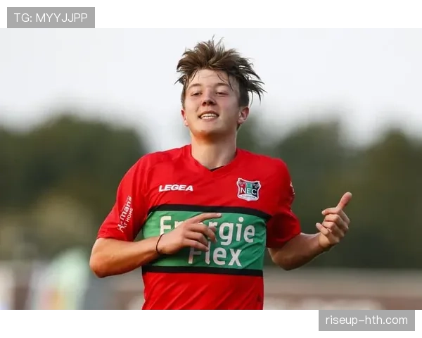 海伦芬边路速度飙升，迎来赛季崭露头角关键时刻